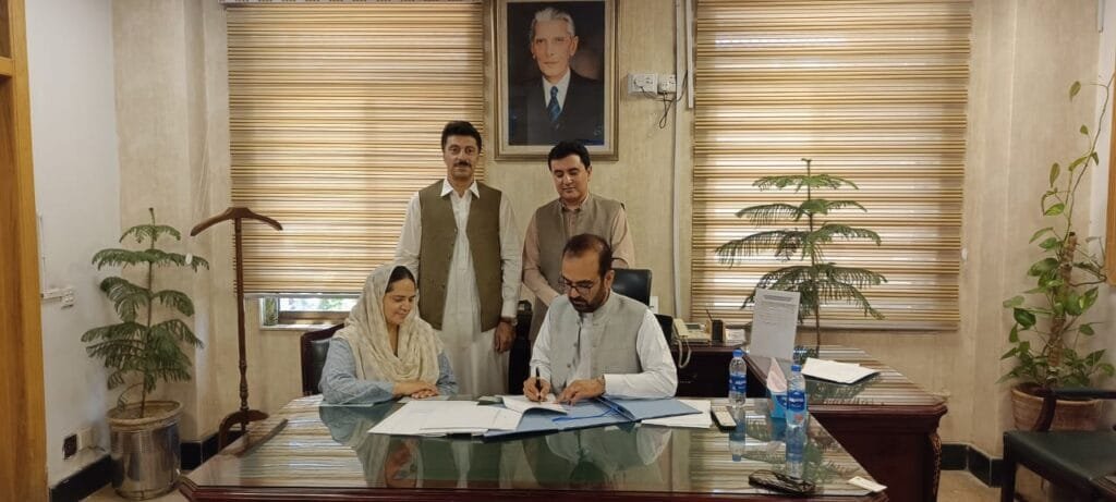 Signing Ceremony of the Project Agreement for Support to People Affected by Migration and Displacement in Quetta 6 Collaboration Between Balochistan Government and German KfW Development Bank to Aid Migrants and Displaced Communities.