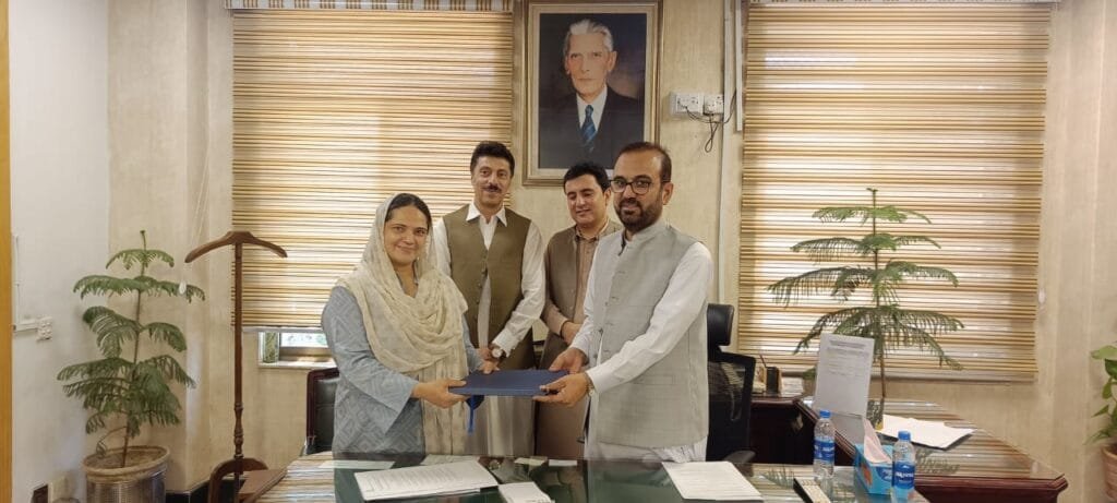 Signing Ceremony of the Project Agreement for Support to People Affected by Migration and Displacement in Quetta 7 Collaboration Between Balochistan Government and German KfW Development Bank to Aid Migrants and Displaced Communities.